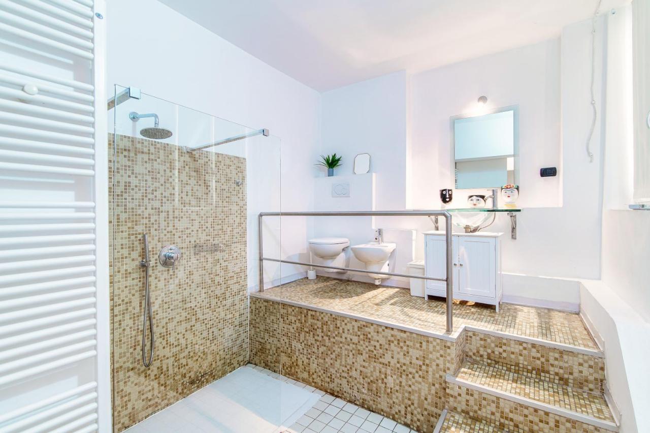 Joivy Al Duomo Guest House Como Exterior photo